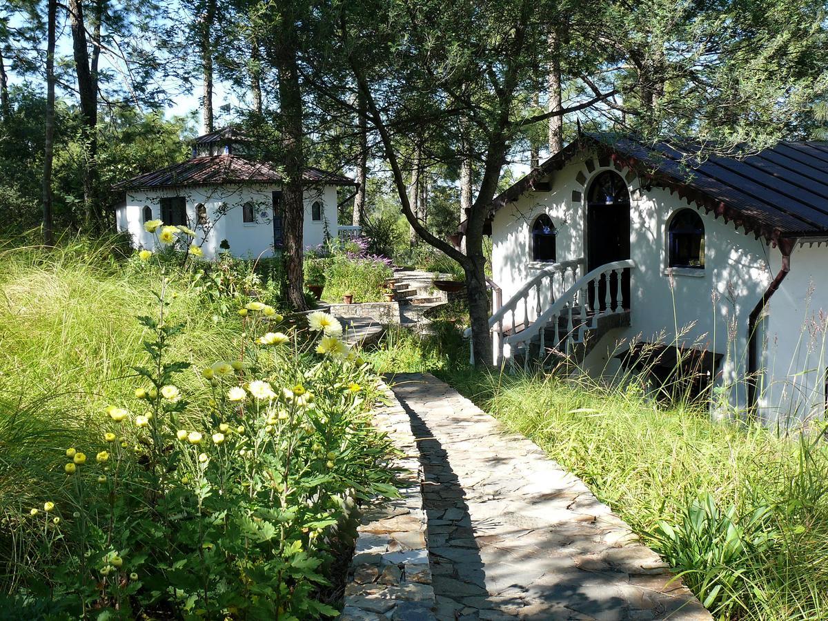 Ayurvaid Kalmatia Hotel Almora Exterior photo